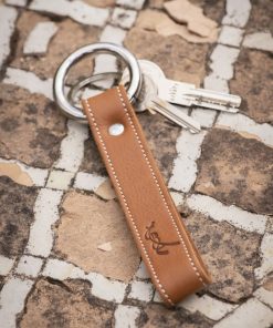 Alternative view of Porte-clefs Penelope Lara